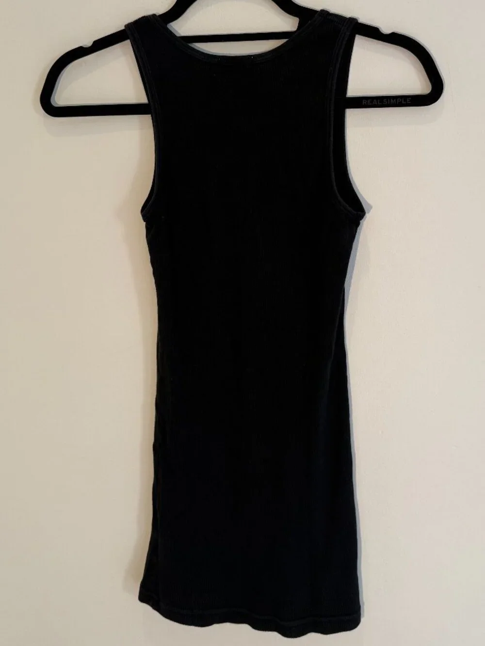Yvette Mandell black long tank top with gold griffin / shield - Picture 4 of 6
